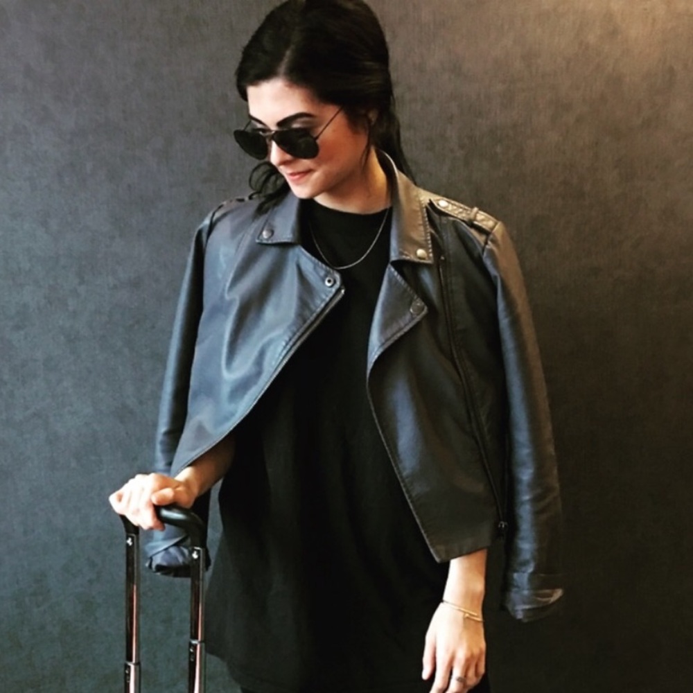 leather jacket - Picture 3 of 3